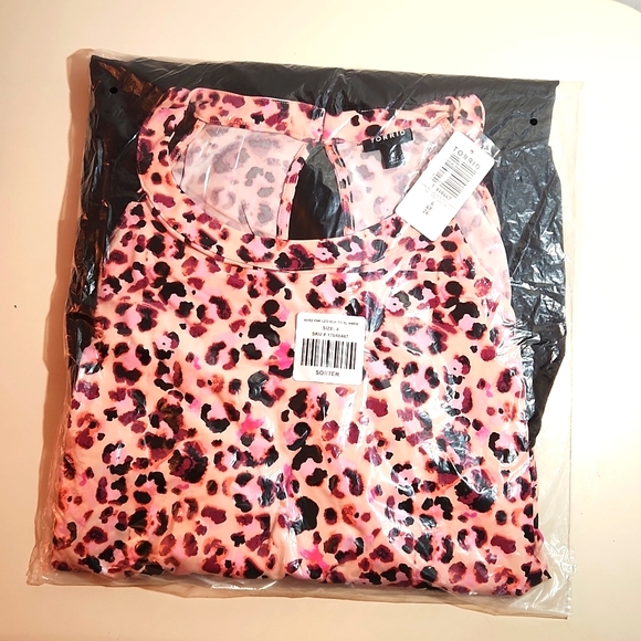 ❤️NWT VINTAGE TORRID ROMPER SLEEVELESS GODDESS NECK ANIMAL PRINT SHORTS - PLUS - Picture 8 of 13